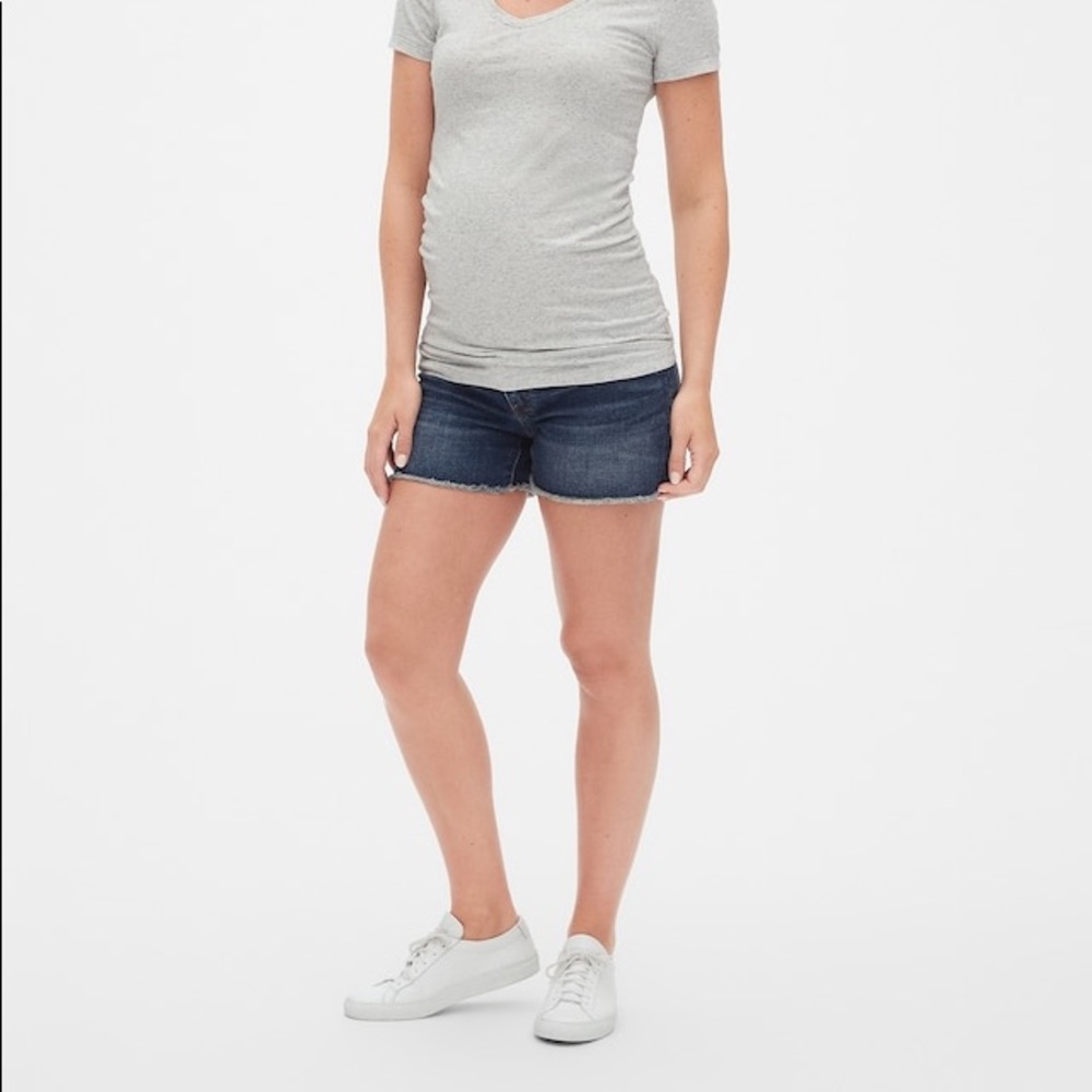Inset panel denim maternity shorts with raw hem